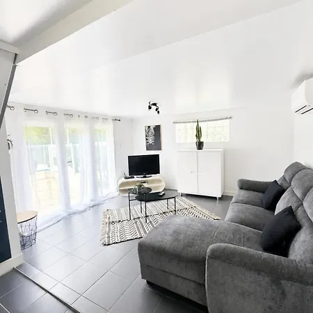 Casa vacanze Petite Maisonnette Avec Accés Piscine